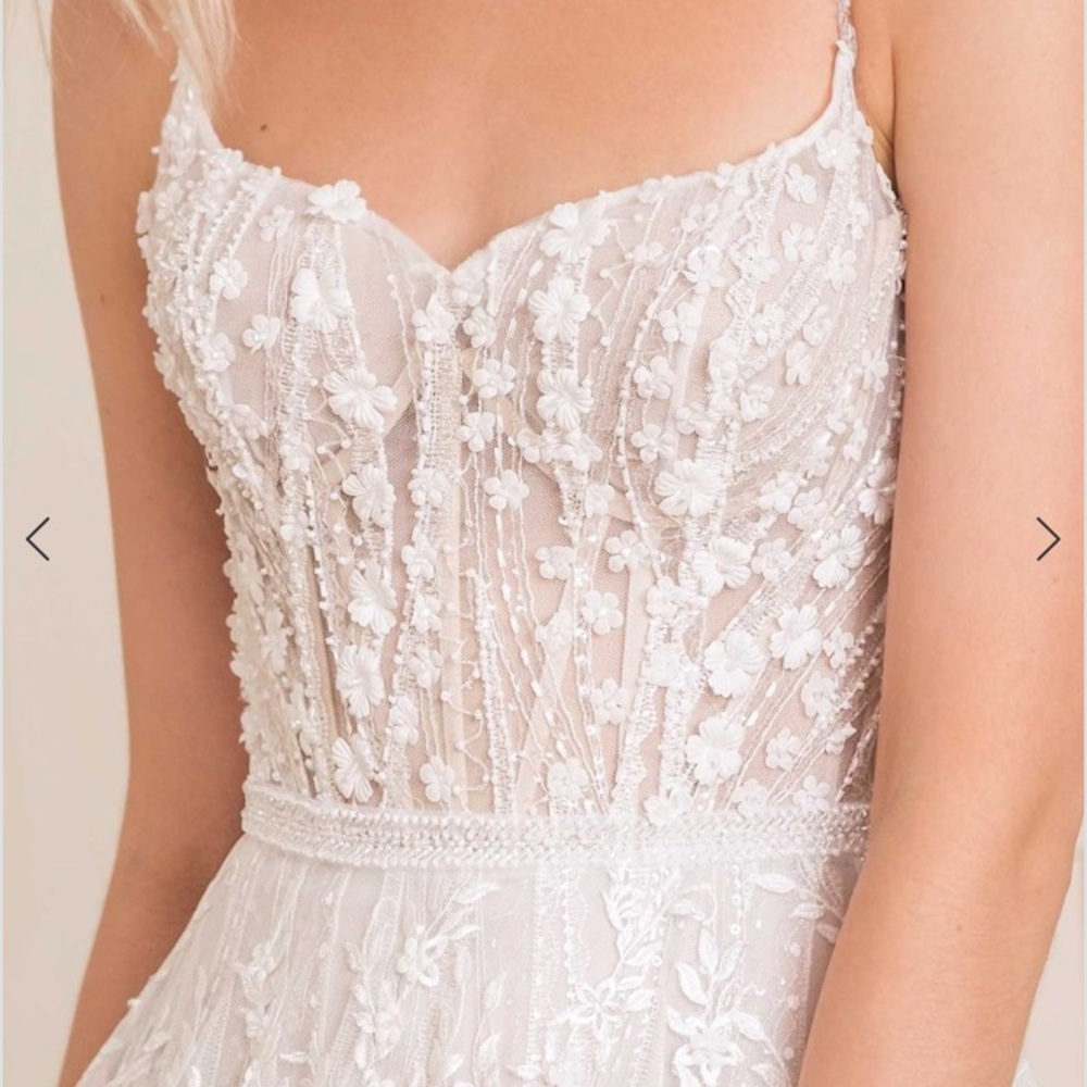 Dany Tabet Valencia Wedding Dress - Picture 8 of 9